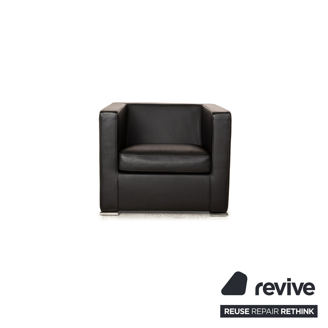 Saba Italia Leather Armchair Black