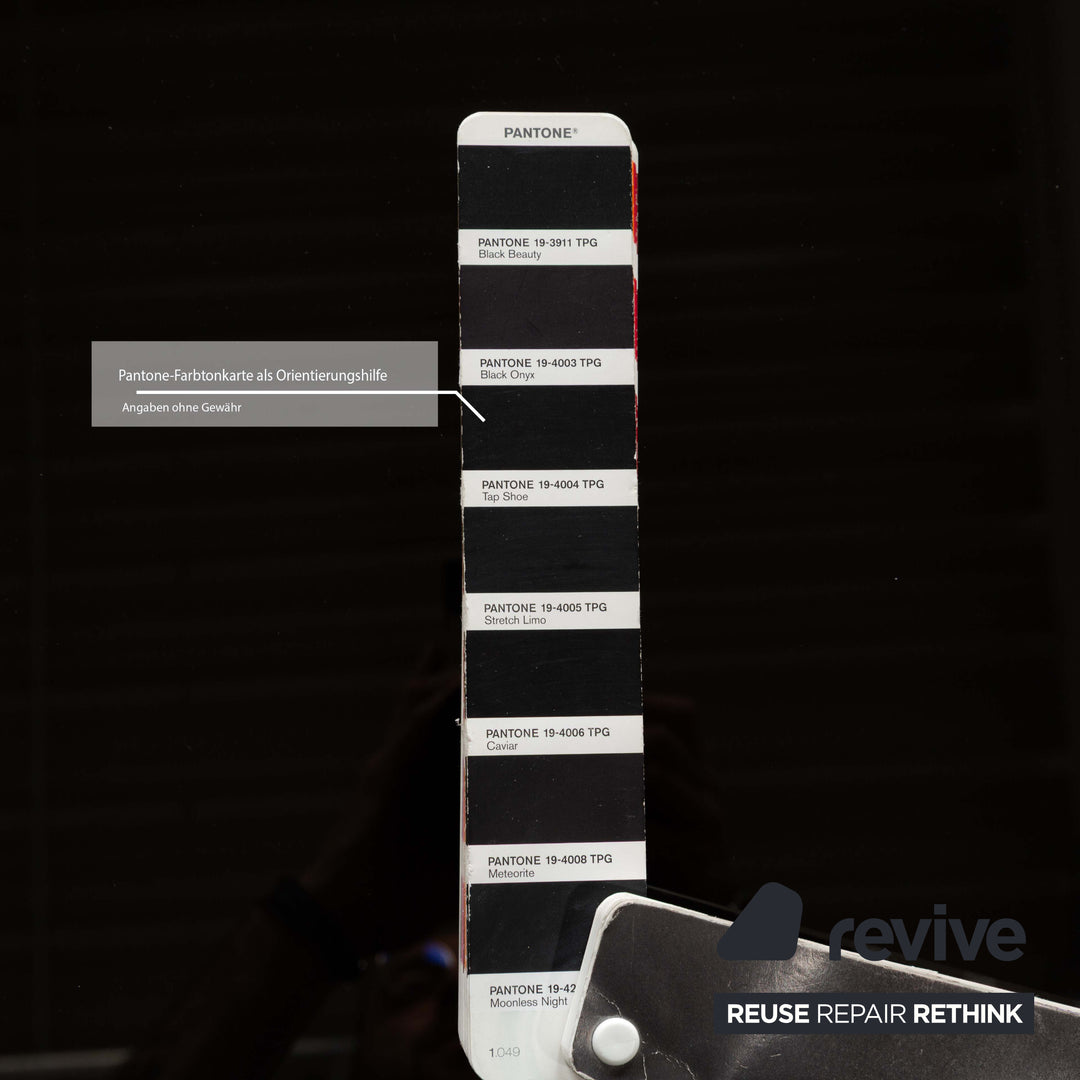 Buffet bas noir en verre Spectral Brick