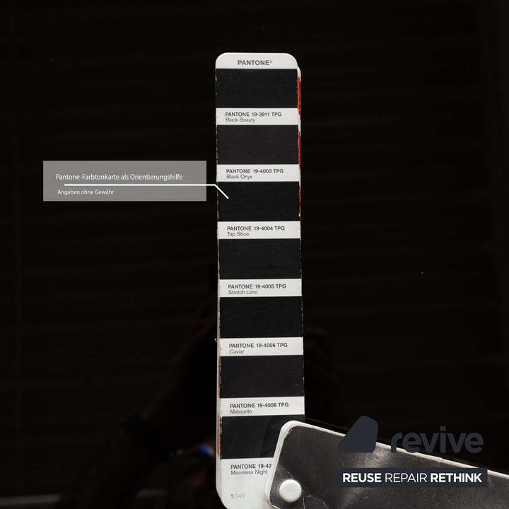 Buffet bas noir en verre Spectral Brick