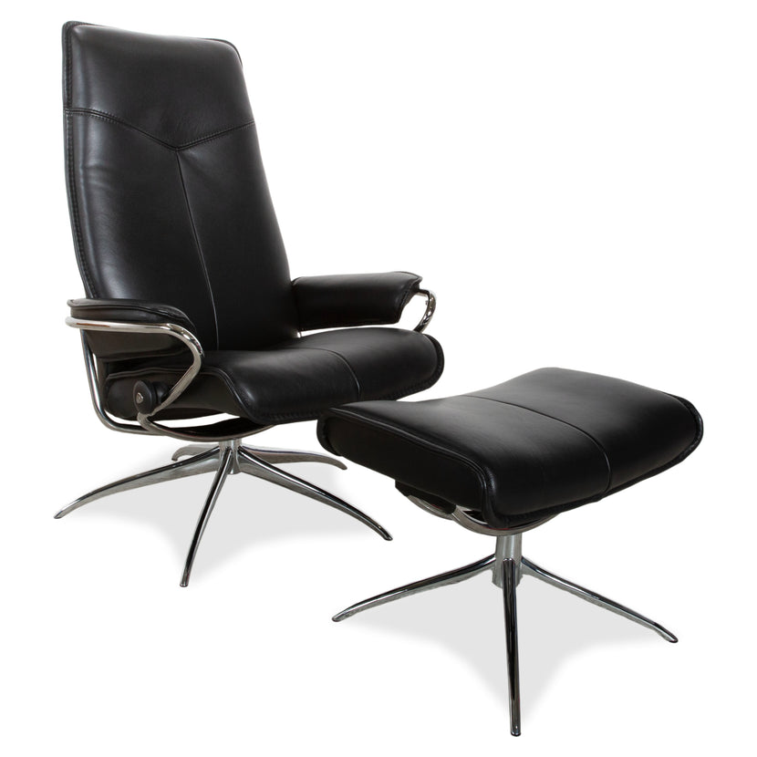 Fauteuil Stressless City en cuir noir avec repose-pieds, fonction manuelle, piètement étoile
