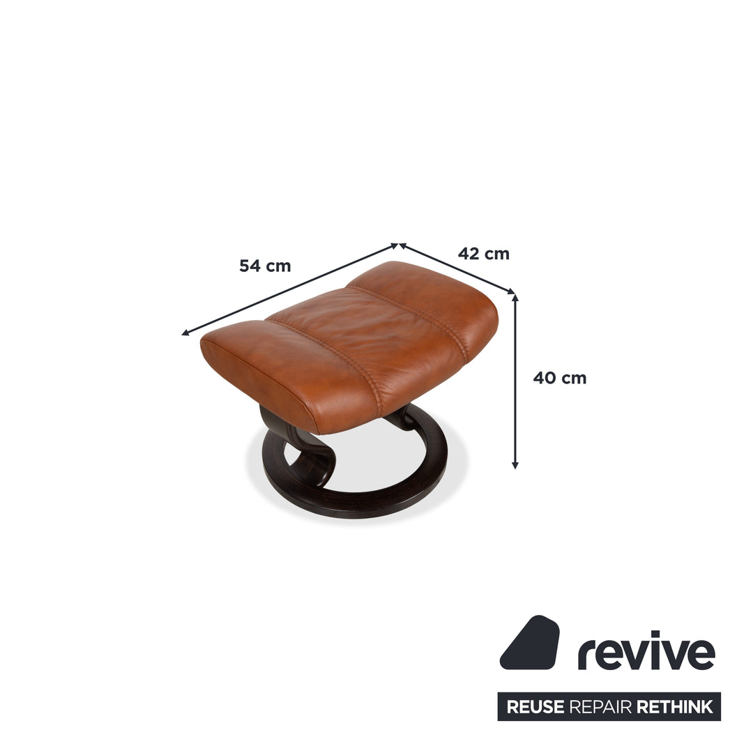 Fauteuil et repose-pieds Stressless Consul en cuir cognac, fonction relax