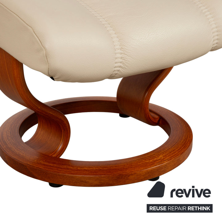 Fauteuil Stressless Consul en cuir crème beige avec pouf fonction manuelle relaxation