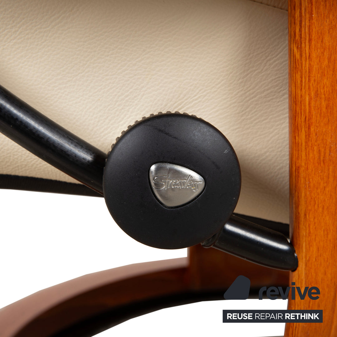 Fauteuil Stressless Consul en cuir crème beige avec pouf fonction manuelle relaxation
