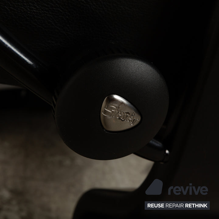 Fauteuil Stressless Consul en cuir noir, fonction manuelle, fonction inclinable