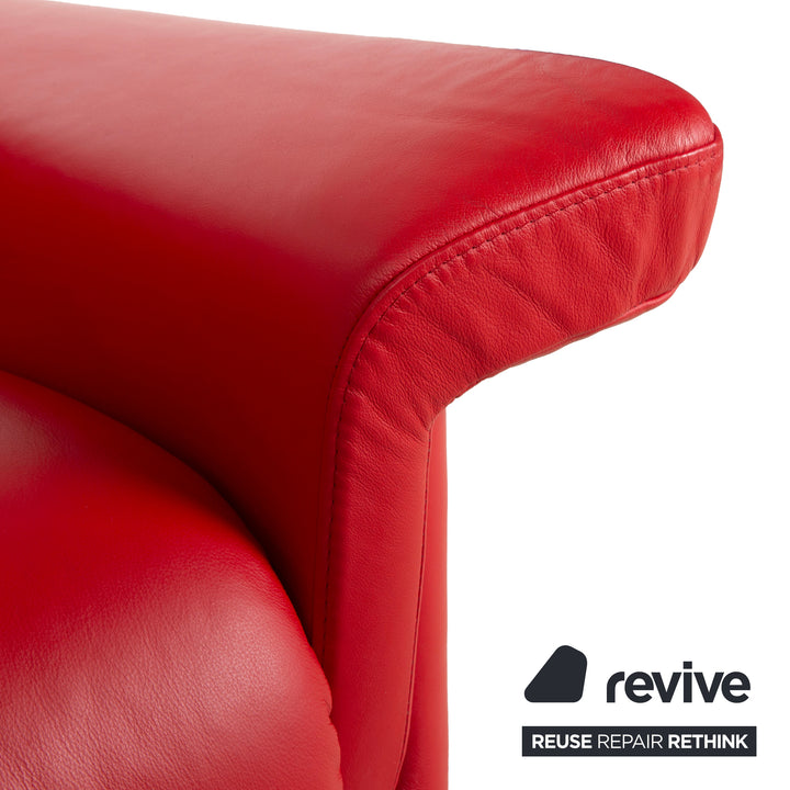 Canapé trois places en cuir rouge Stressless Legend à fonctions manuelles