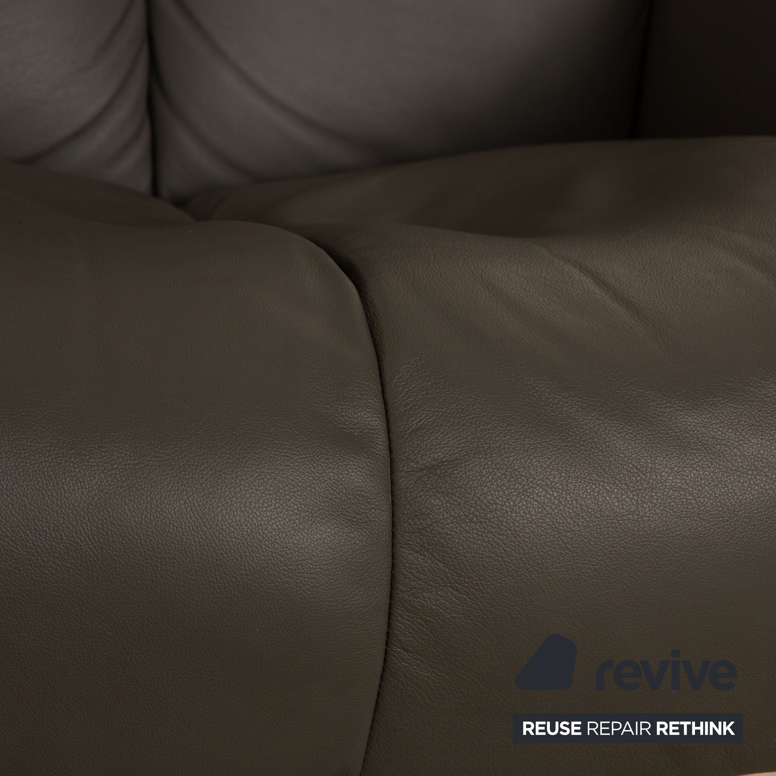 Fauteuil en cuir Stressless Magic avec tabouret gris taille M