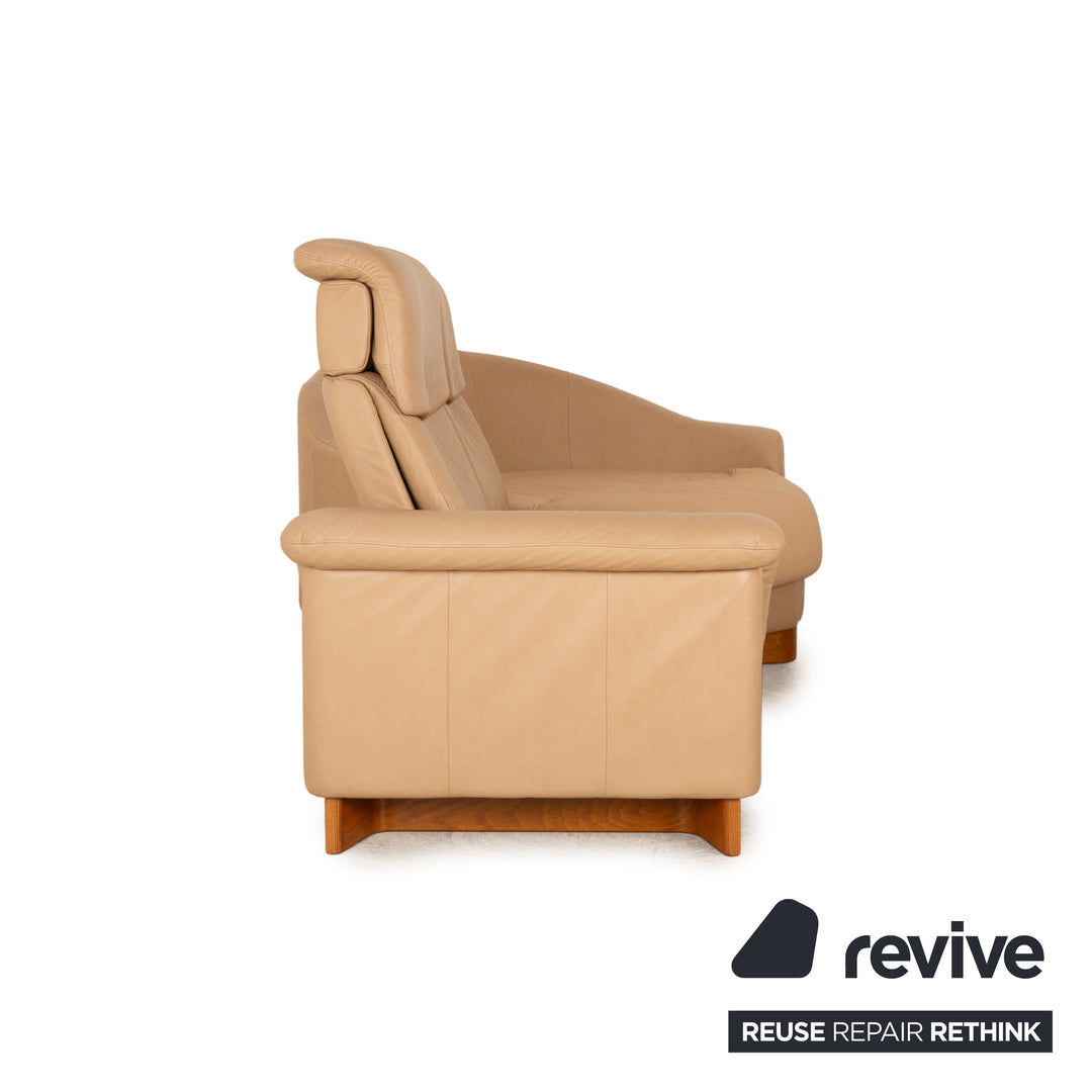 Canapé trois places en cuir beige Stressless Paradise