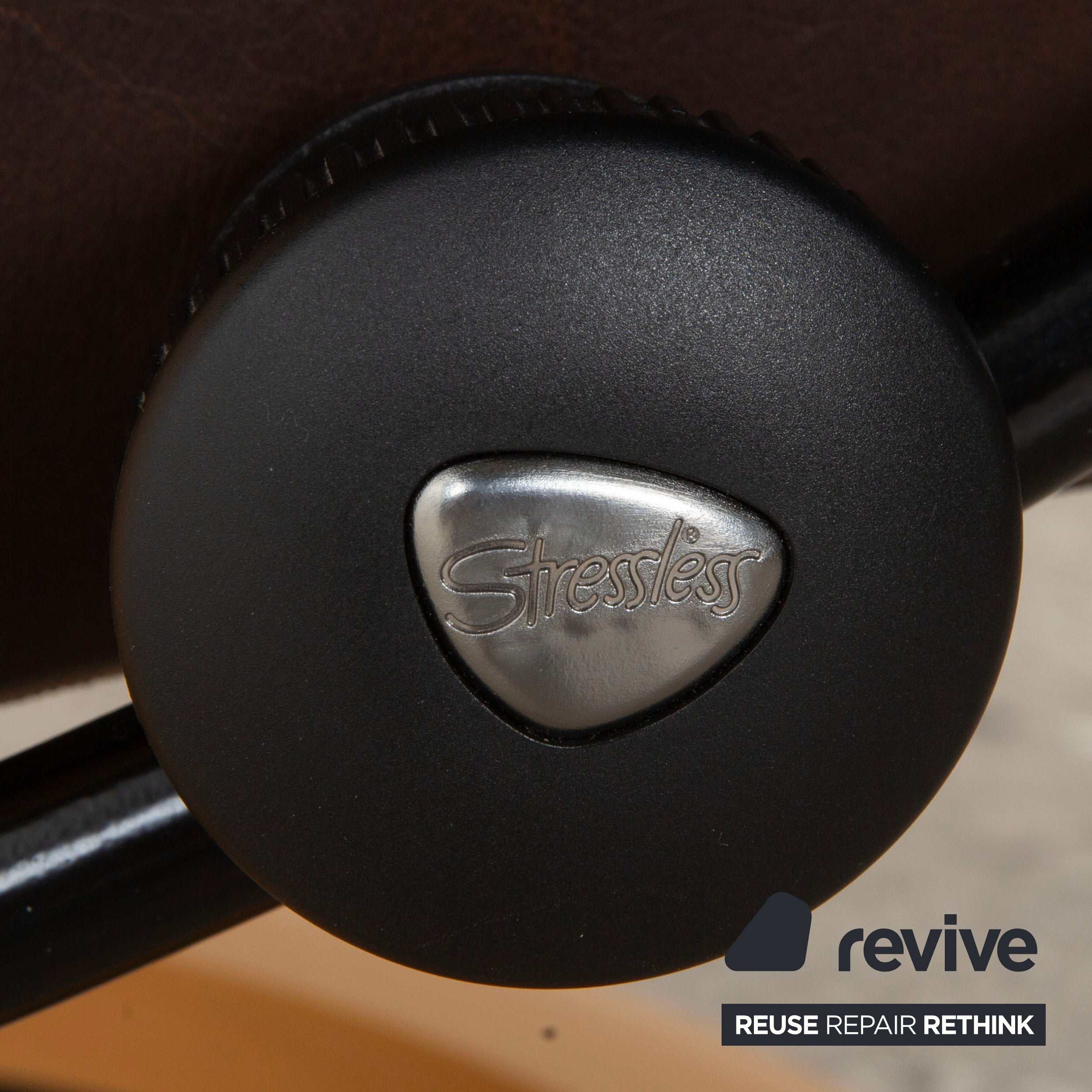 Stressless Reno Leather Recliner Brown Size M incl. Footstool Dark Brown Recliner Reclining Chair Reclining Function