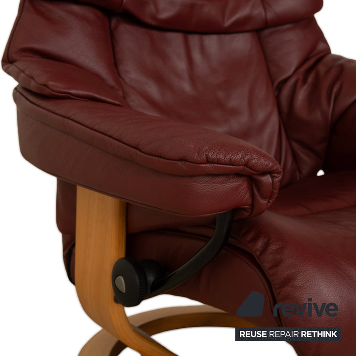 Fauteuil Stressless Reno en cuir avec repose-pieds rouge marron, fonction manuelle