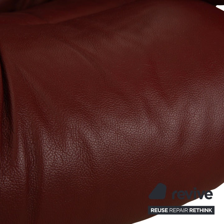 Fauteuil Stressless Reno en cuir avec repose-pieds rouge marron, fonction manuelle