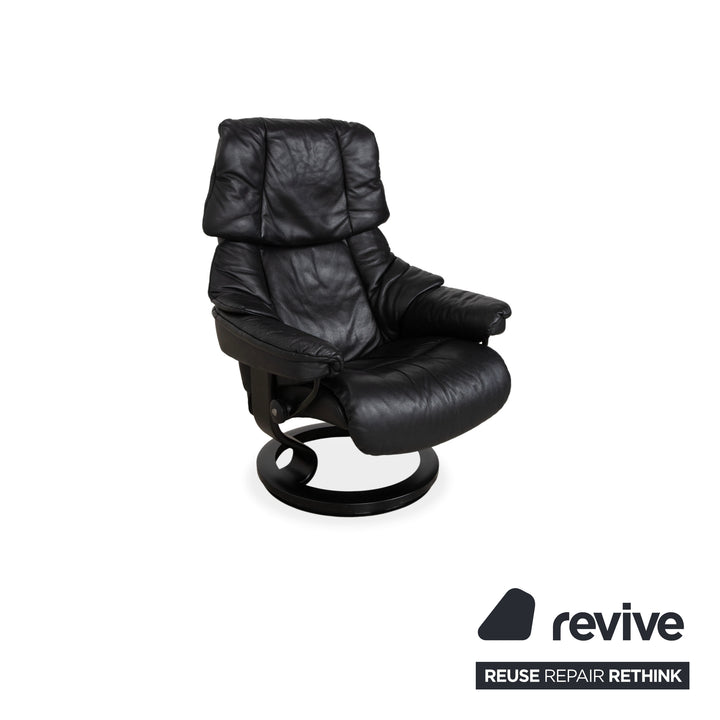 Fauteuil Stressless Reno, taille M, cuir noir, pieds et repose-pieds en hêtre, fonction manuelle