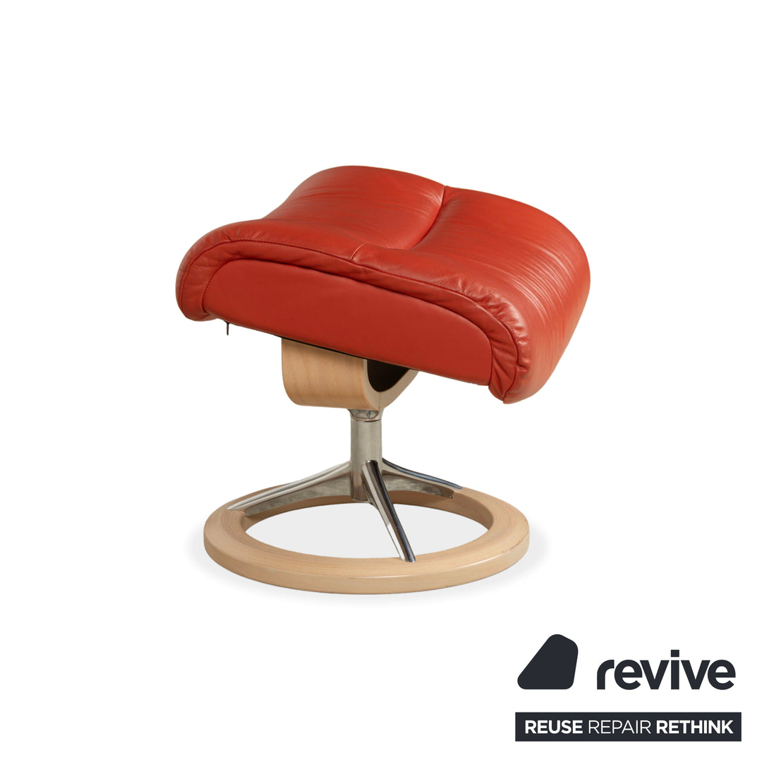 Fauteuil Stressless View en cuir rouge orange, fonction manuelle, y compris la fonction de relaxation du tabouret