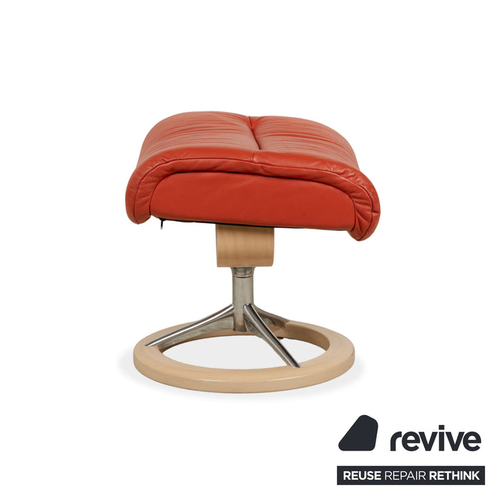 Fauteuil Stressless View en cuir rouge orange, fonction manuelle, y compris la fonction de relaxation du tabouret