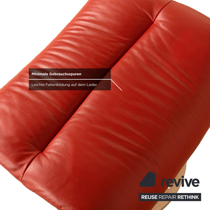 Fauteuil Stressless View en cuir rouge orange, fonction manuelle, y compris la fonction de relaxation du tabouret