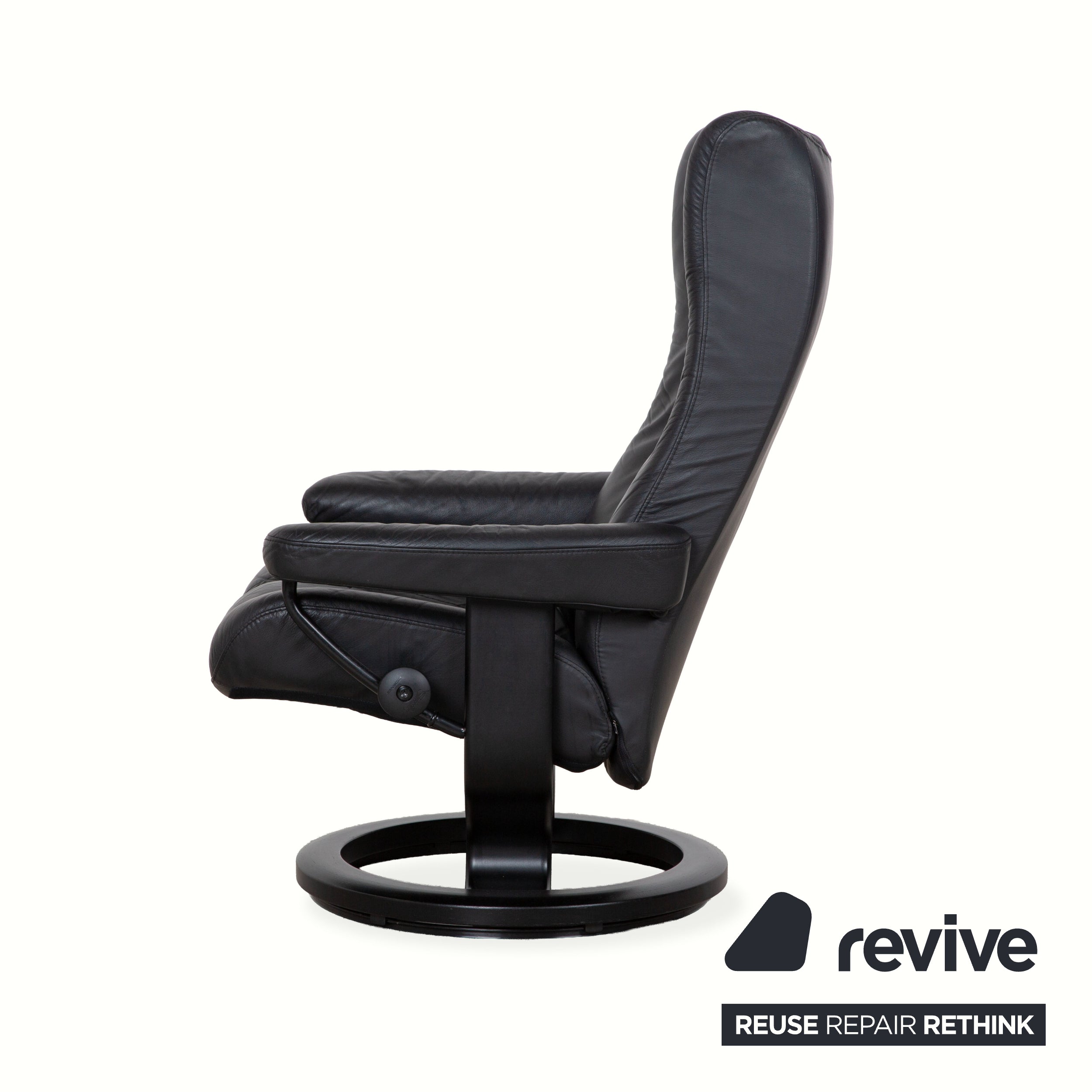 Fauteuil en cuir Stressless Wing noir avec fonction manuelle du tabouret
