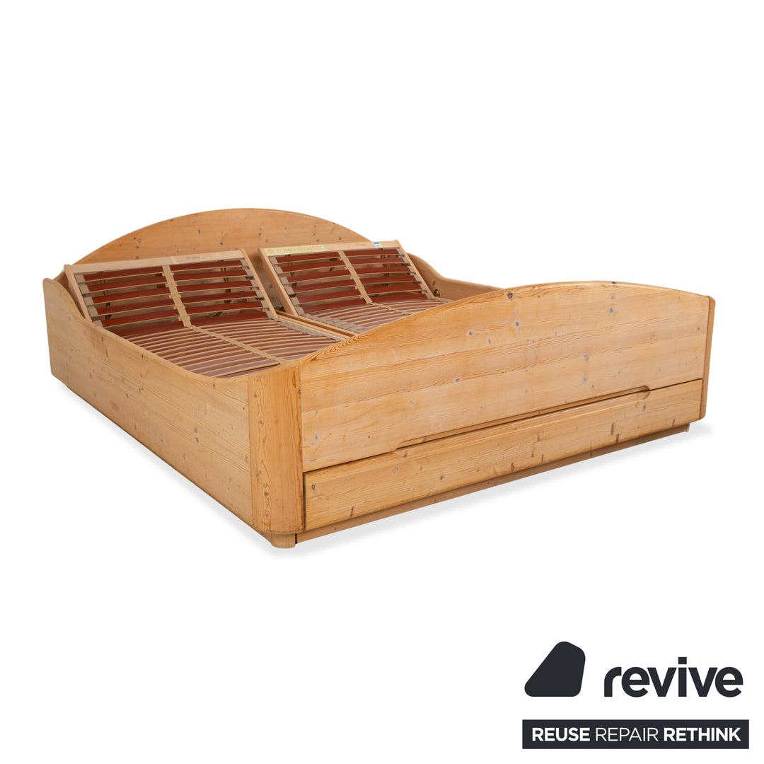 Team7 wooden bed with 2 nightstands, brown, 180x200 cm, manual function