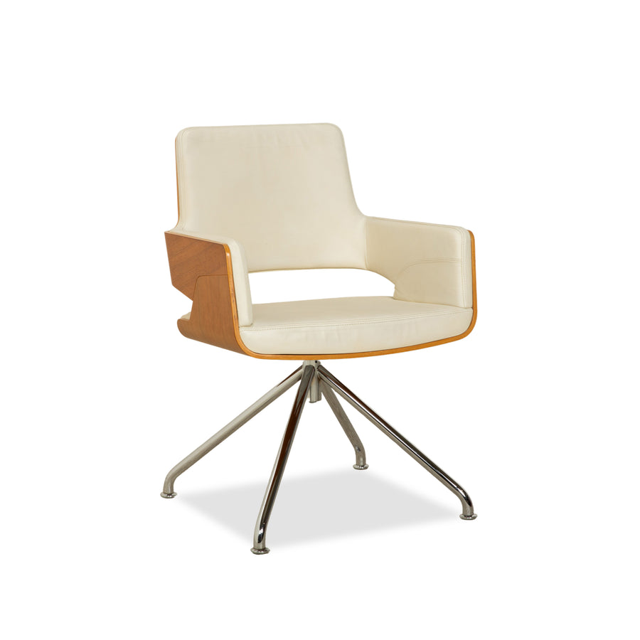 Thonet S 847 Leder Stuhl Creme Weiß Braun Holz manuelle Funktion Drehfunktion