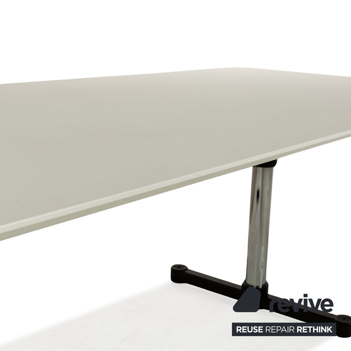 USM Haller Kitos Esstisch Holz Weiß manuelle Funktion 250 x 70-106 x 100 cm
