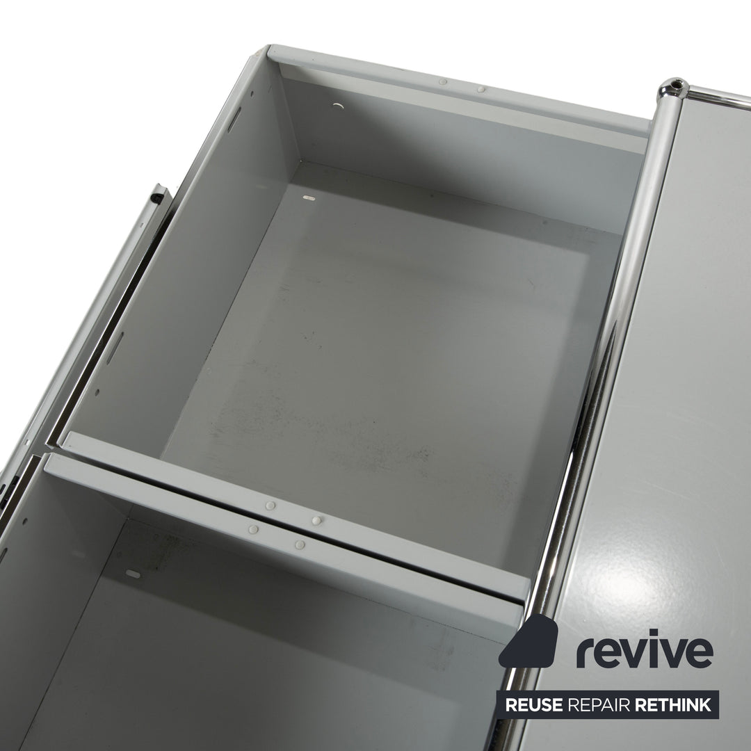 Buffet USM Haller en métal gris clair bleu clair blanc pur avec tiroirs coulissants