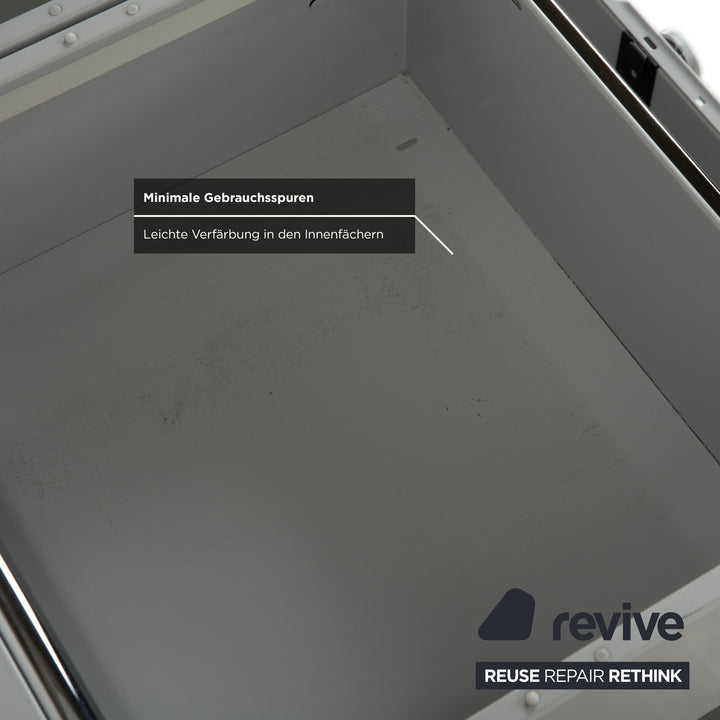 Buffet USM Haller en métal gris clair bleu clair blanc pur avec tiroirs coulissants