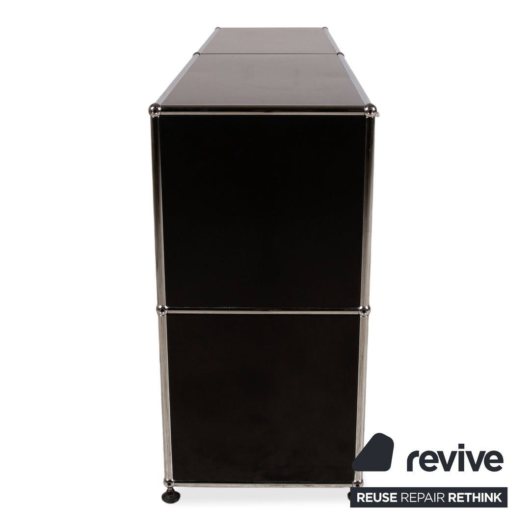 USM Haller Metall Sideboard Schwarz Chrom 2x2 mit einer Klapptür