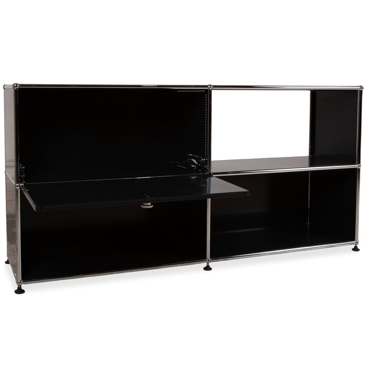 USM Haller Metall Sideboard Schwarz Chrom 2x2 mit einer Klapptür