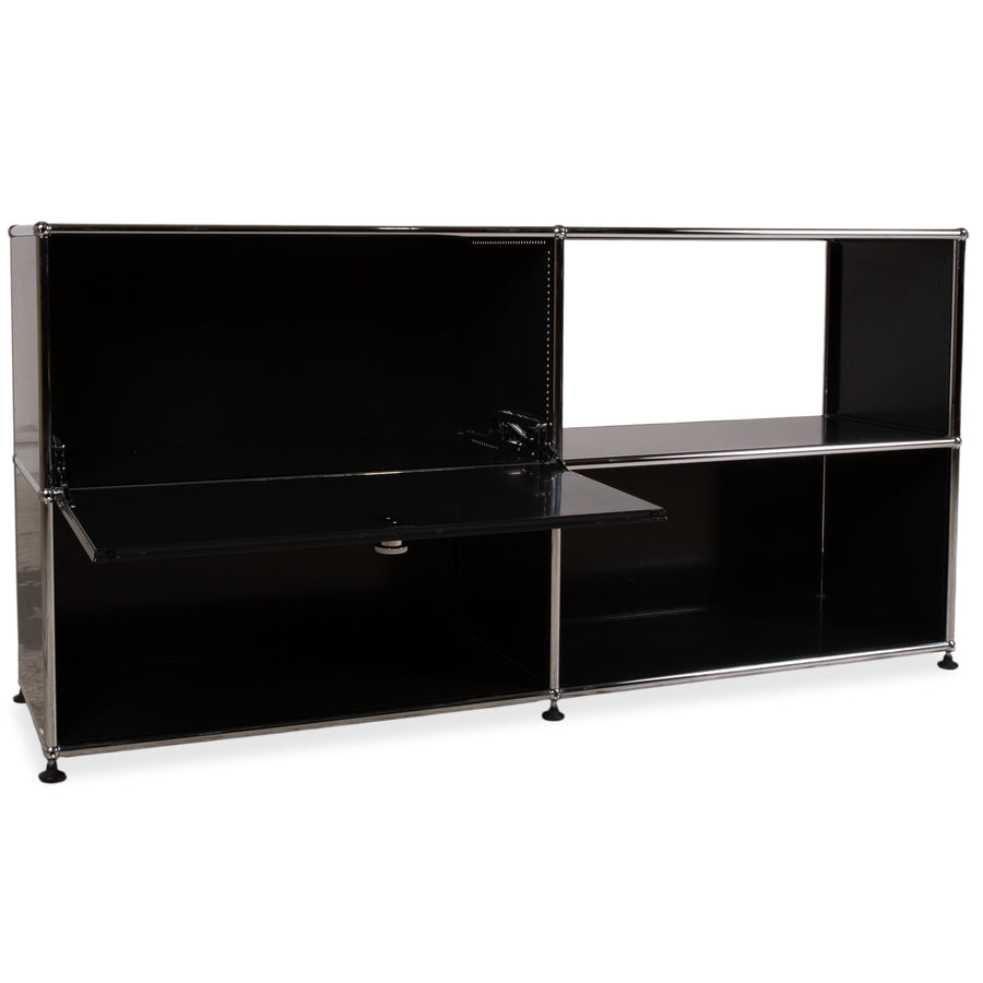 USM Haller Metall Sideboard Schwarz Chrom 2x2 mit einer Klapptür