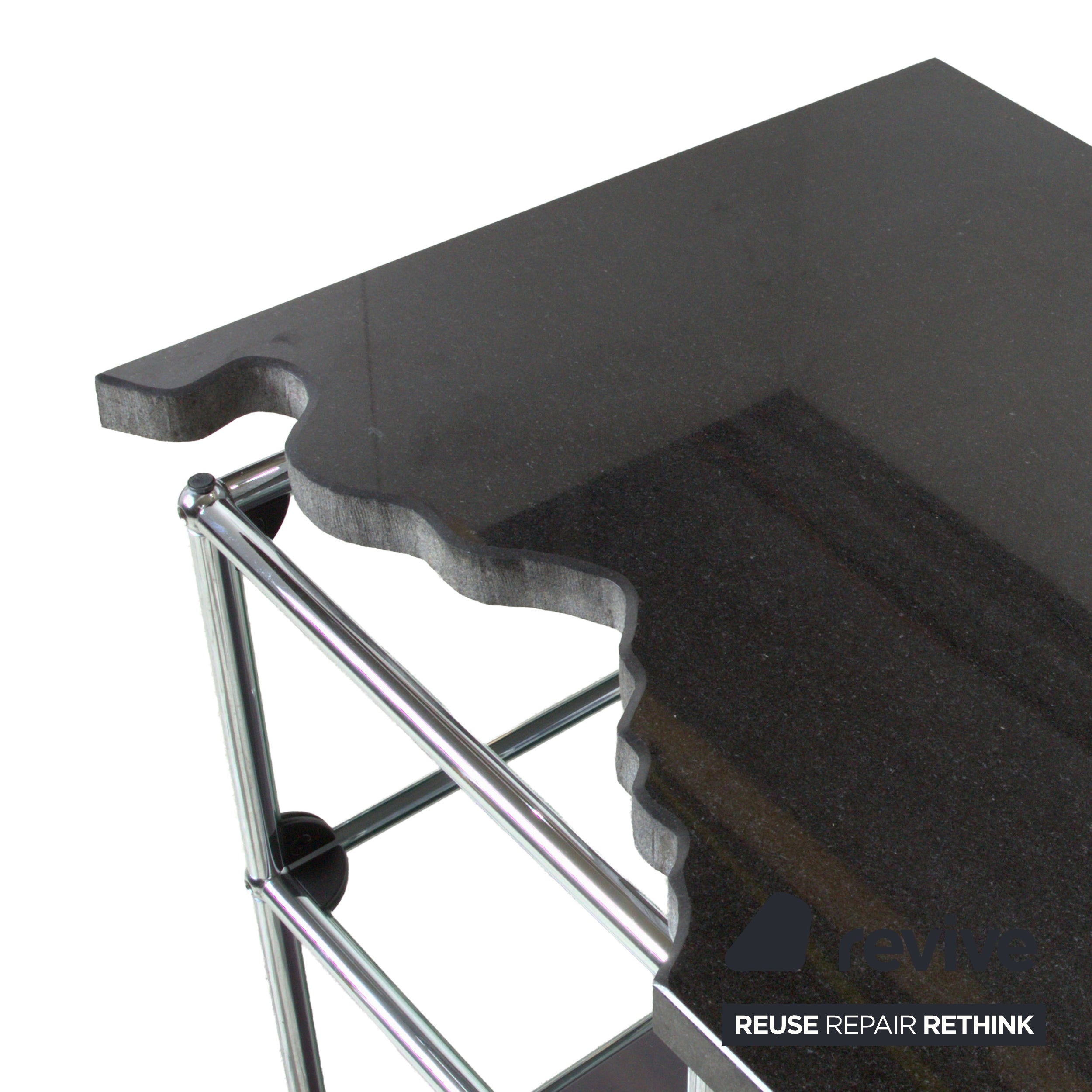 USM Haller Sideboard Schwarz mit selbstgefertigter Granitplatte