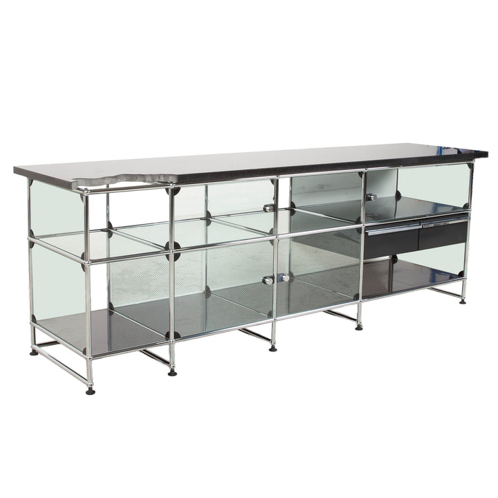 USM Haller Sideboard Schwarz mit selbstgefertigter Granitplatte