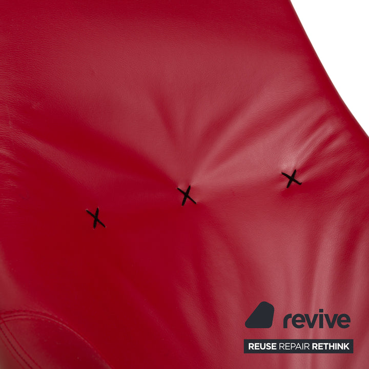 Fauteuil en cuir Varier Cocoon avec repose-pieds rouge