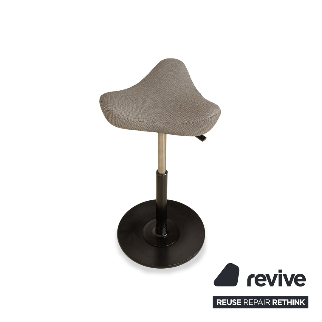 Tabouret Varier Move Compact Fabric (Revive 164) Fauteuil Base Gris Frêne Noir Fonction Manuelle Tabouret Assis-Debout