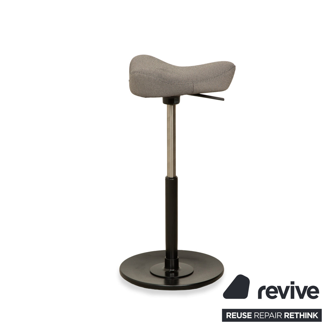 Tabouret Varier Move Compact Fabric (Revive 164) Fauteuil Base Gris Frêne Noir Fonction Manuelle Tabouret Assis-Debout