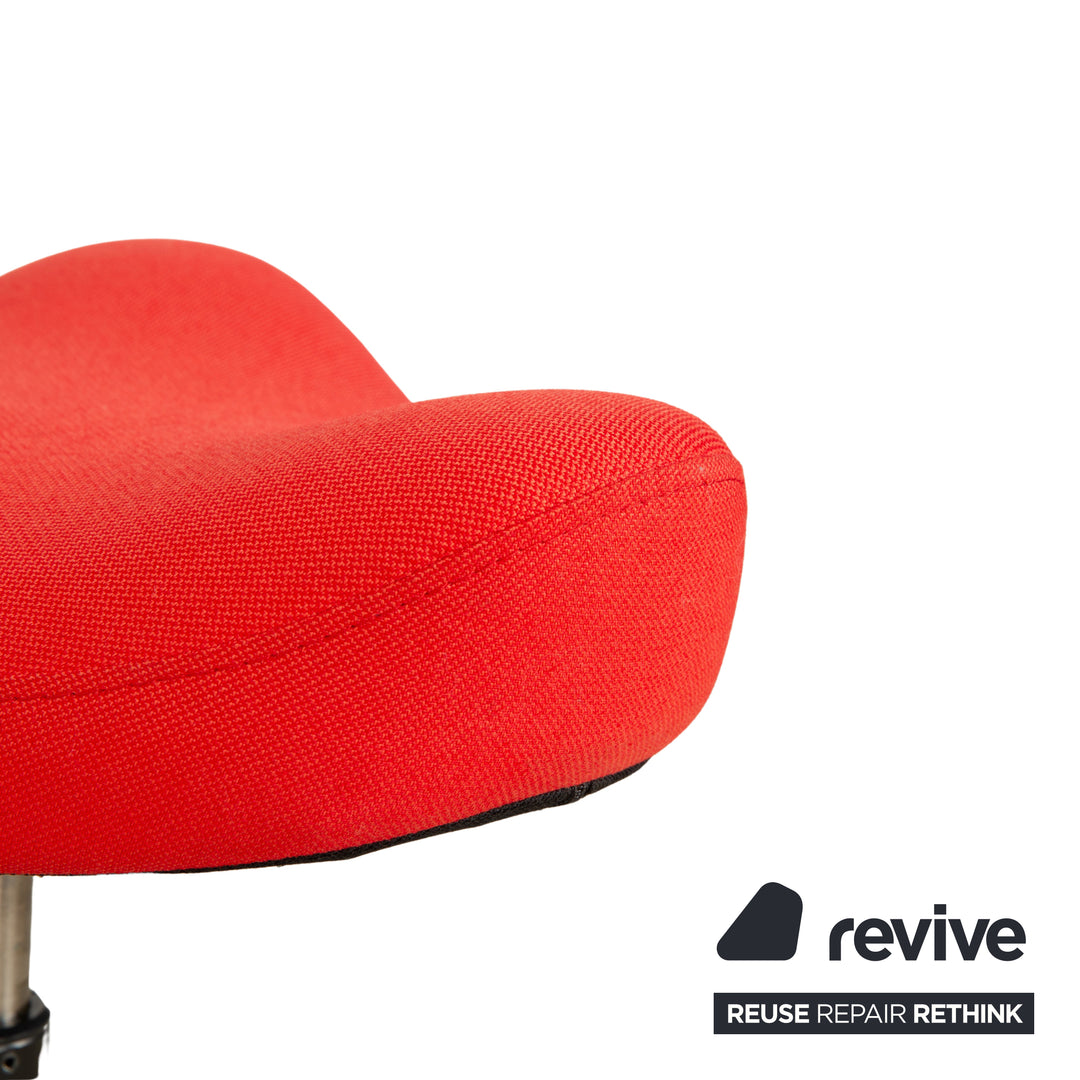 Varier Move Sitz-Steh Hocker Stuhl Rot Revive 634 Basis Natur Braun Holz Esche Bürostuhl by Per Øie