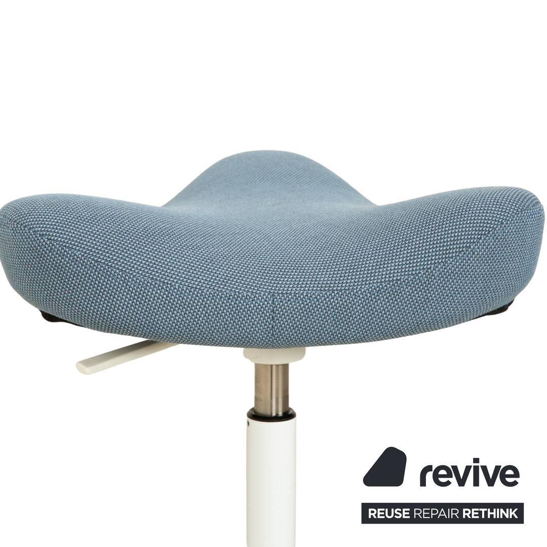 Varier Move Sitz-Steh Hocker Stuhl Stoff Blau Basis Weiß Holz Esche