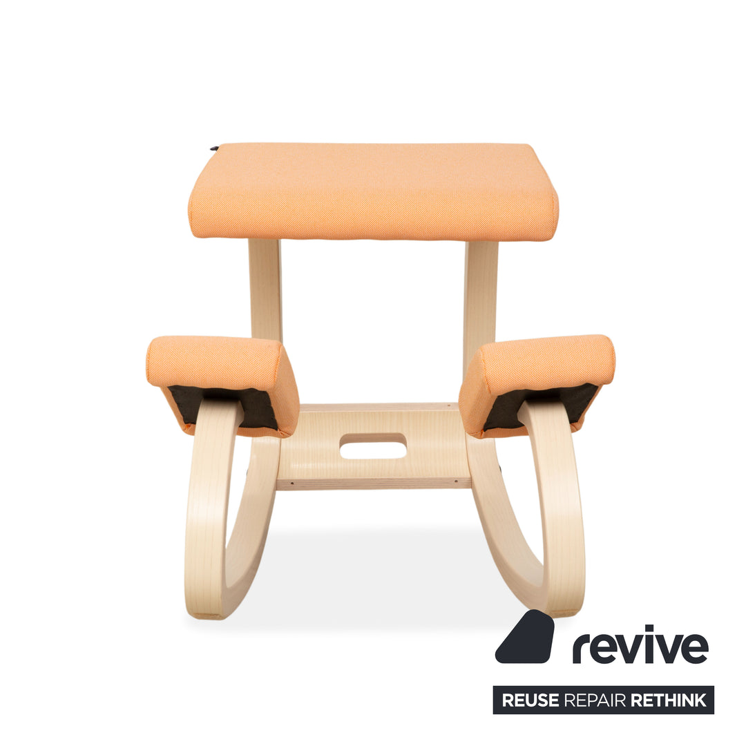 Varier Variable Holz Esche Hocker Natur Stoff Orange Apricot Schwarz