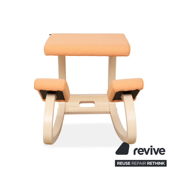 Varier Variable Holz Esche Hocker Natur Stoff Orange Apricot Schwarz