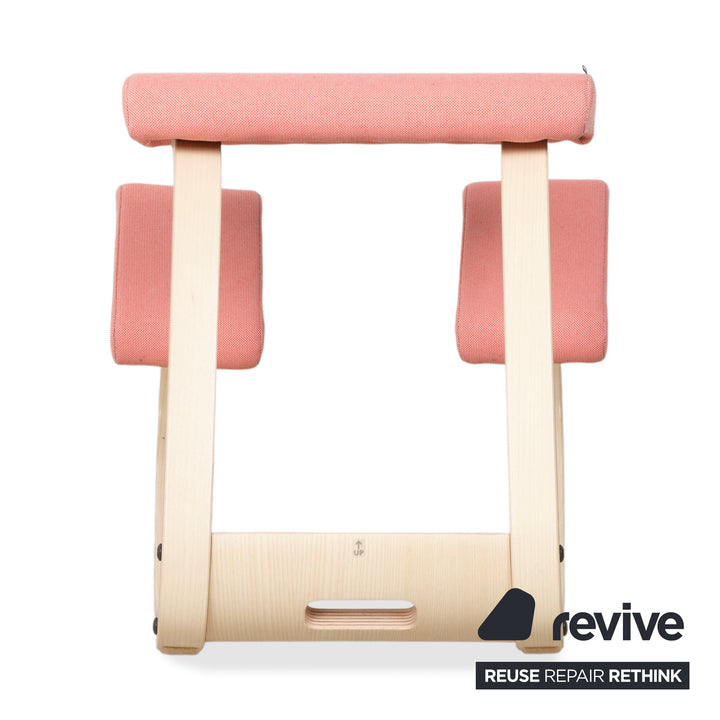 Varier Variable Kniestuhl Holz Esche Hocker Natur Stoff Rosé Lachs