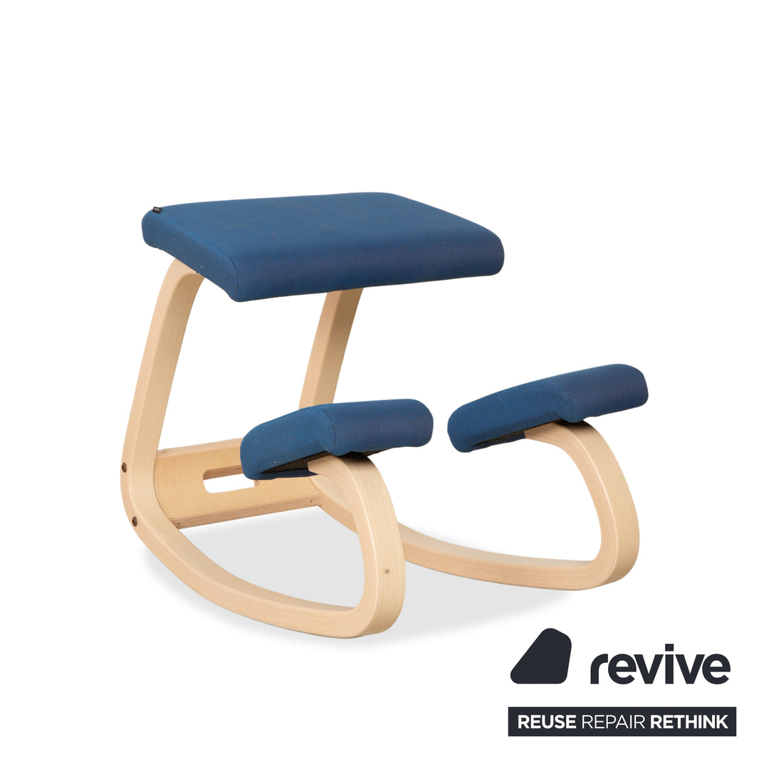 Varier Variable Stoff Sessel Stuhl Hocker Blau Grau Holz Esche Filz Hellbraun Kniestuhl