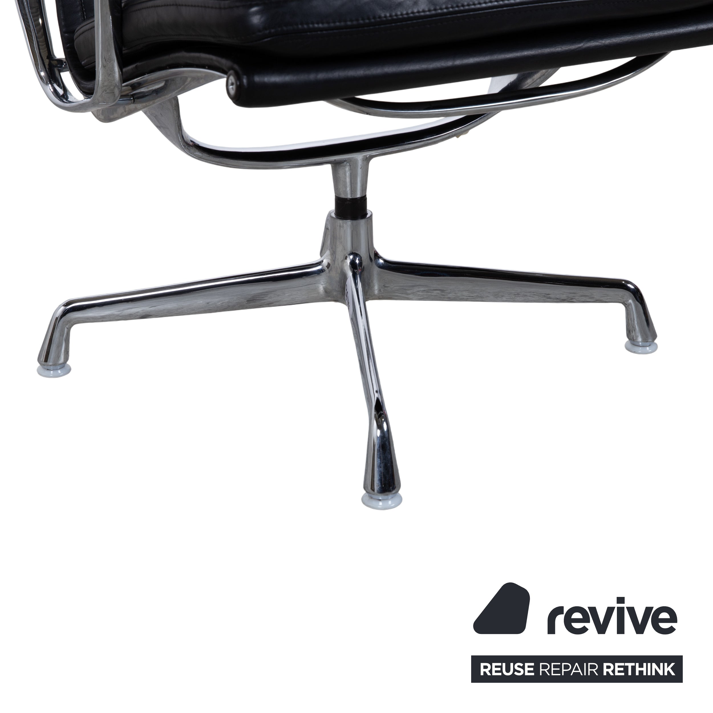 Vitra EA 222 Fauteuil en cuir noir fonction manuelle