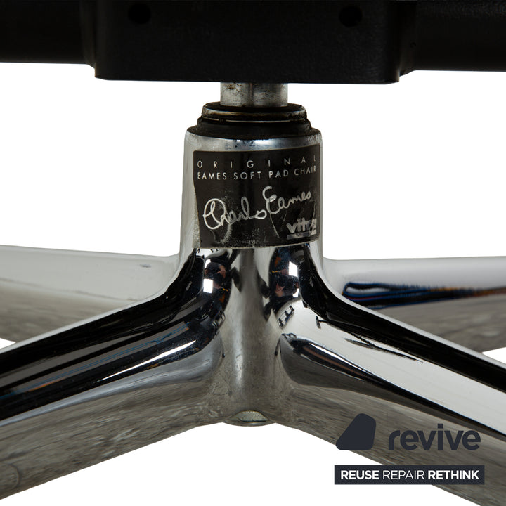 Vitra EA 222 Soft Pad Lounge Chair Leather Armchair Black manual function