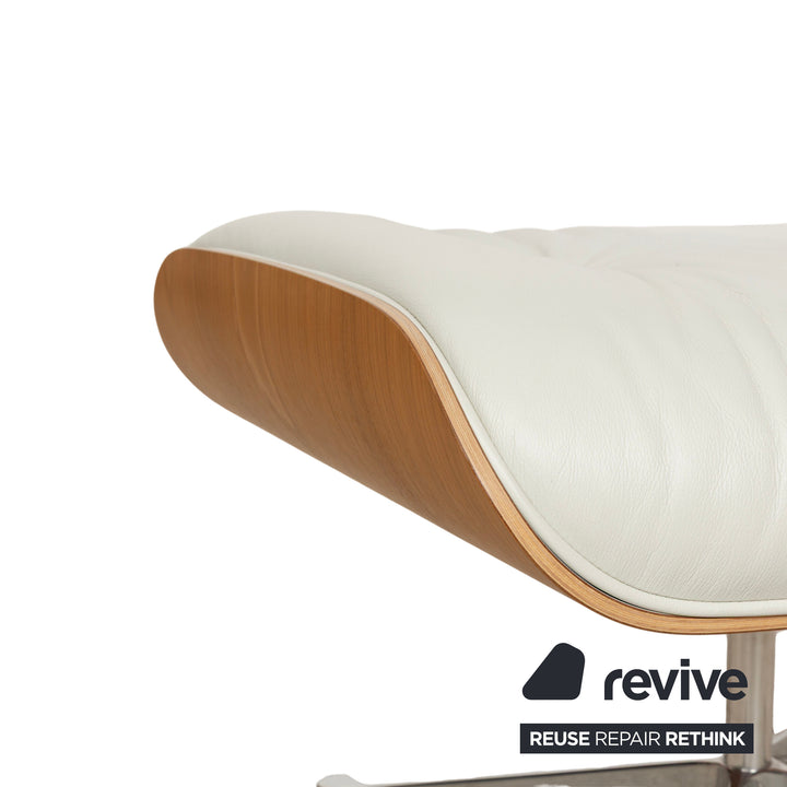 Fauteuil Lounge Vitra Eames en cuir et bois blanc avec repose-pieds