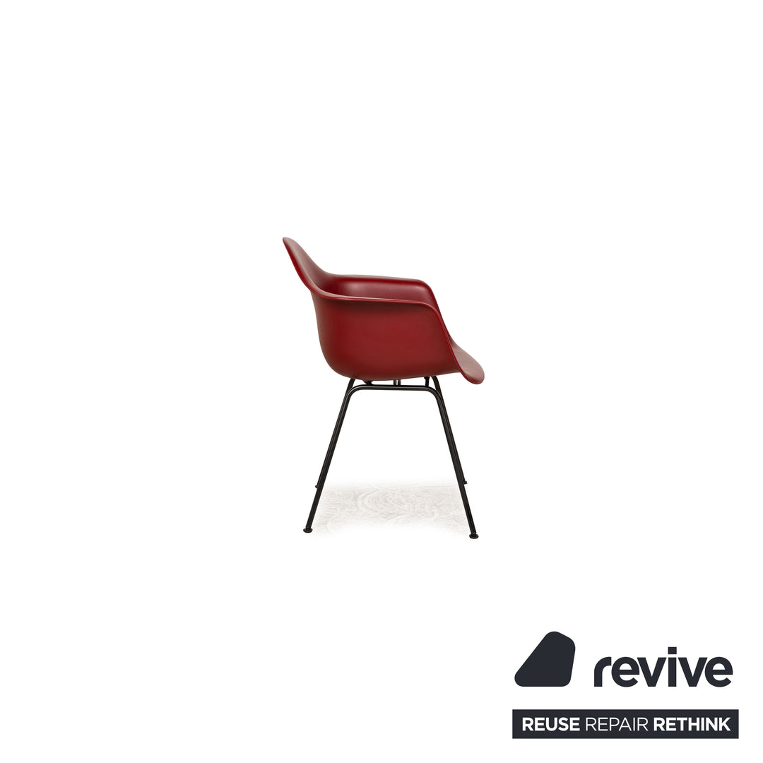 Vitra Plastic Chair Rouge Rouge Foncé