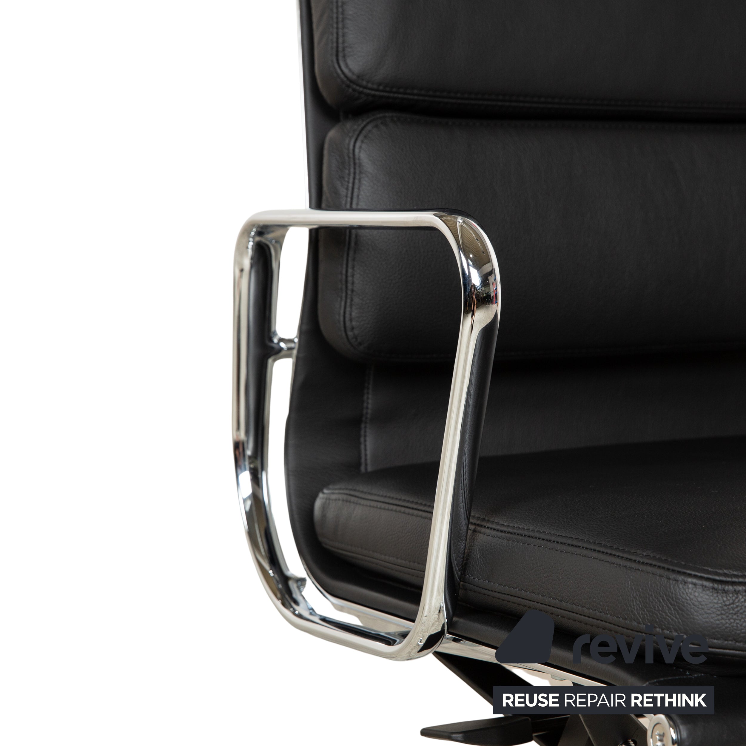 Vitra Soft Pad EA219 Leder Sessel Schwarz manuelle Funktion Höhenverstellbar