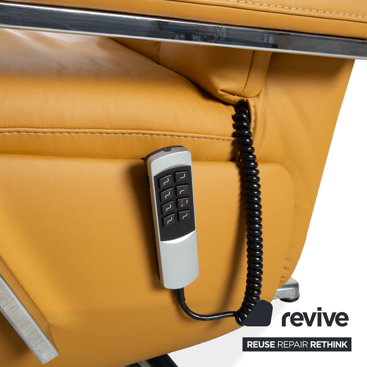 Willi Schillig Fauteuil en cuir orange ocre fonction électrique pivotant