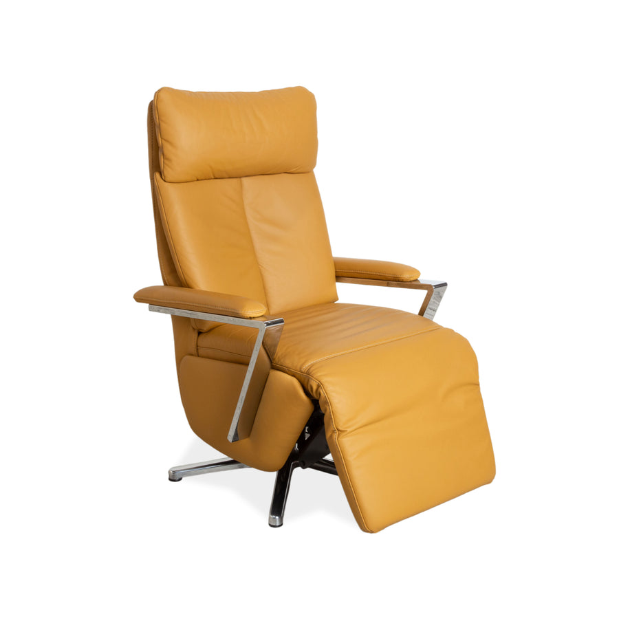 Willi Schillig Fauteuil en cuir orange ocre fonction électrique pivotant