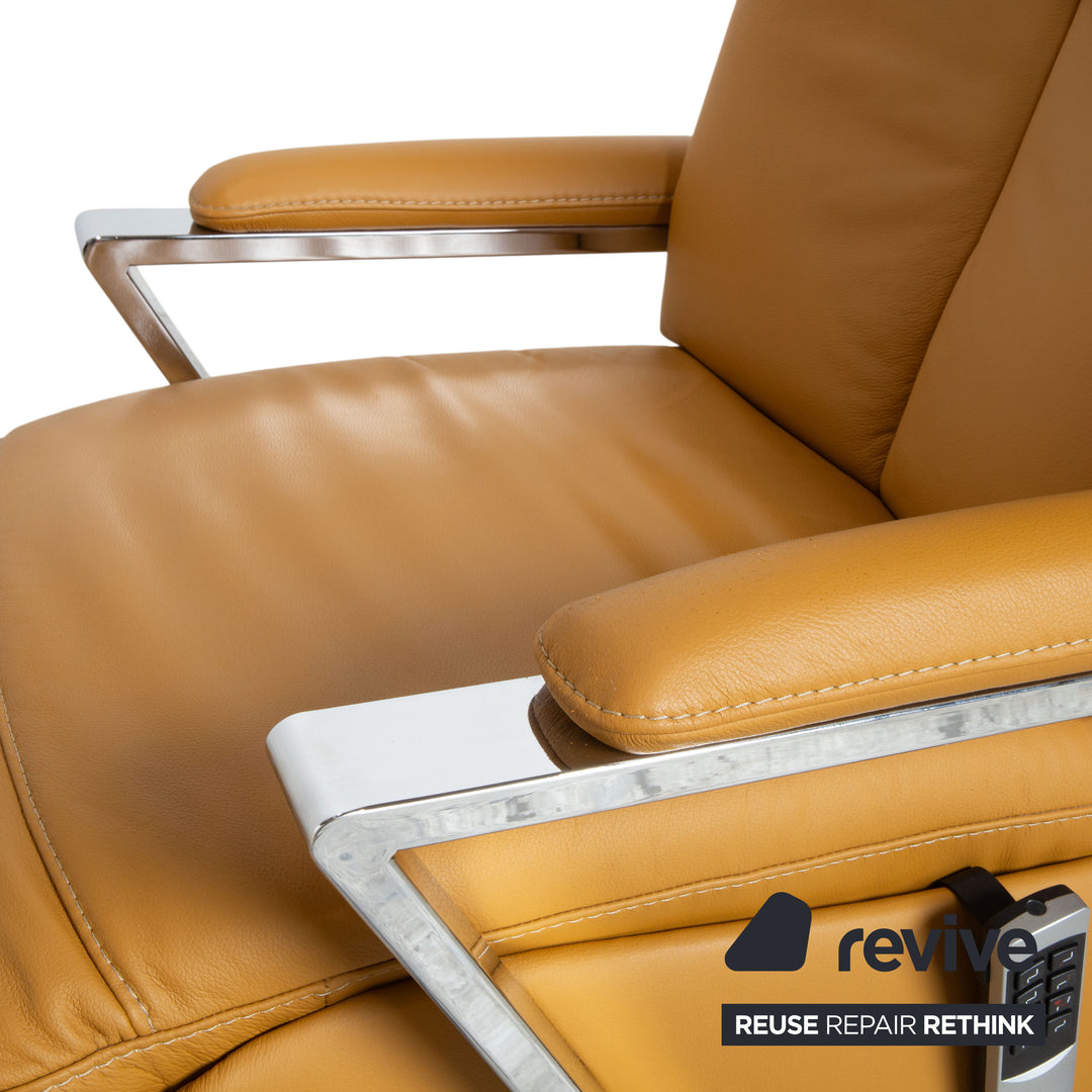 Willi Schillig Fauteuil en cuir orange ocre fonction électrique pivotant