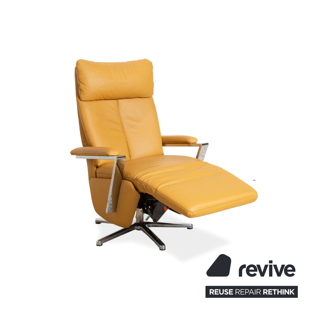 Willi Schillig Fauteuil en cuir orange ocre fonction électrique pivotant