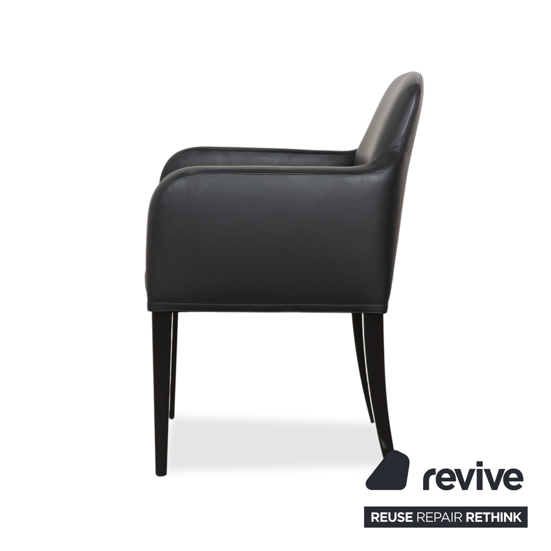 Chaise de salle à manger en cuir noir Alma de Wittmann