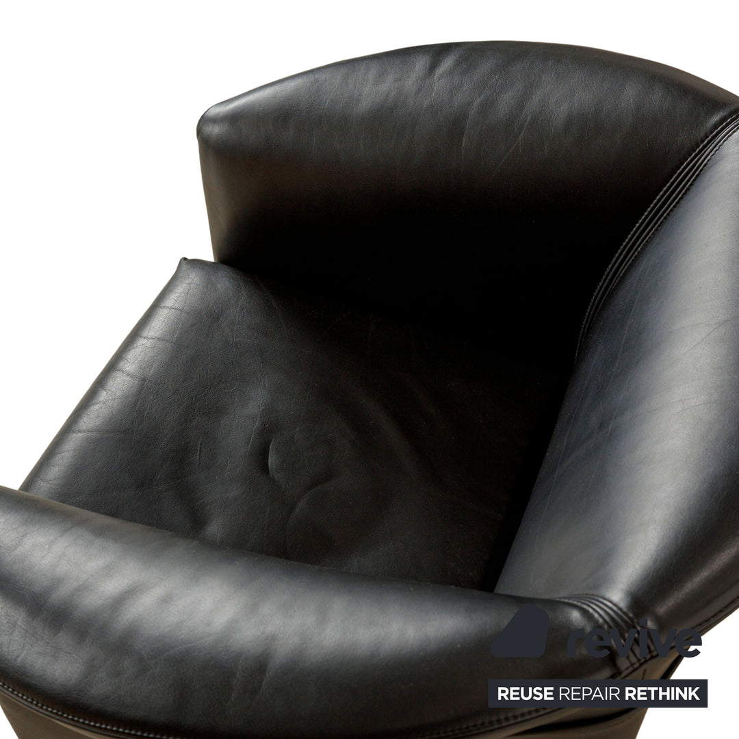 Fauteuil Wittmann Aura en cuir noir