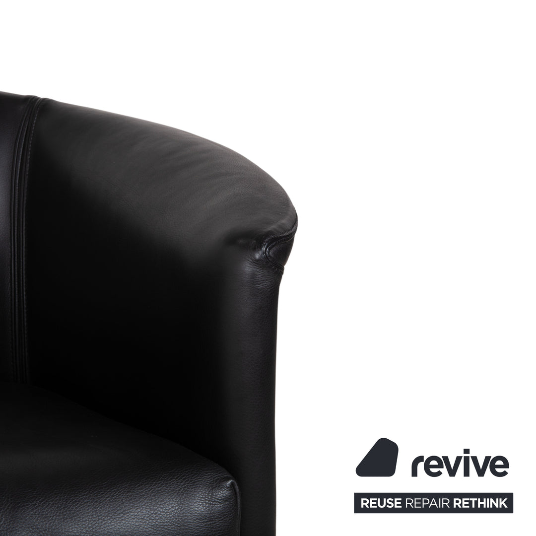 Fauteuil Wittmann Aura en cuir noir